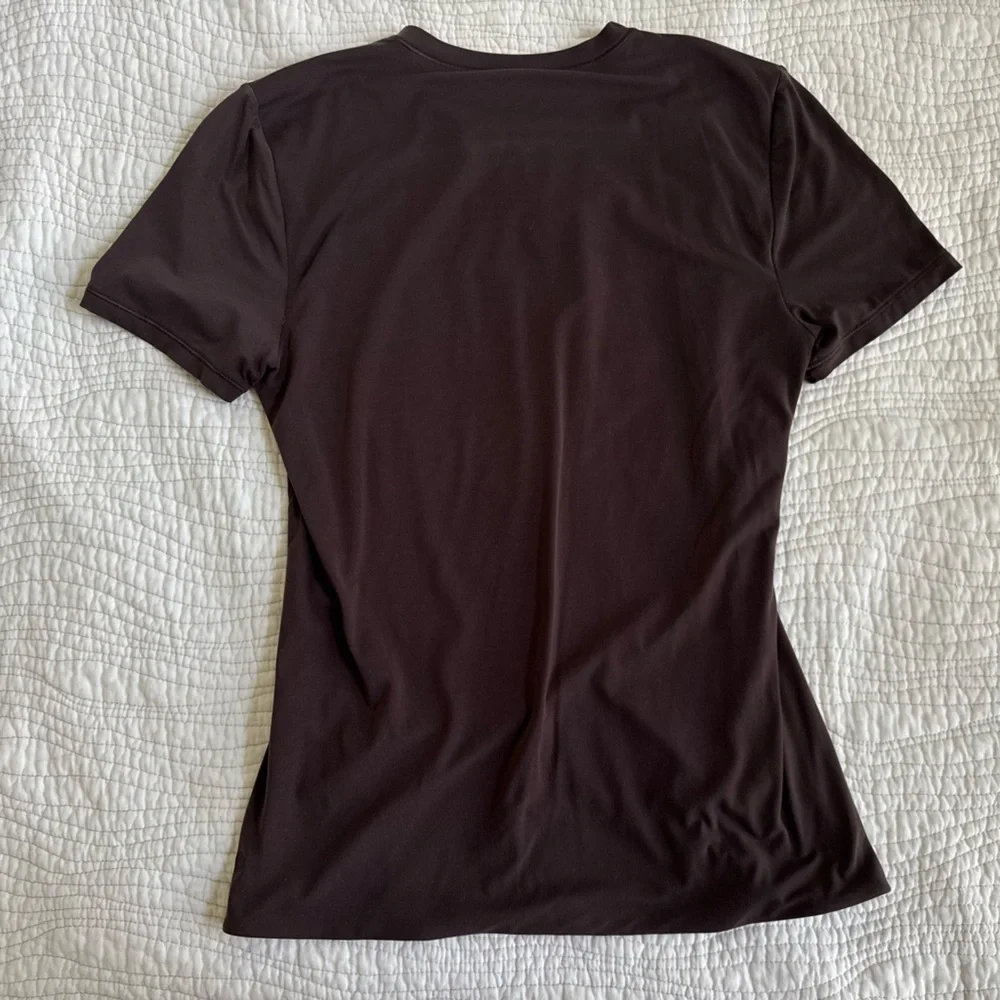 Lululemon Wundermost T-Shirt - Picture 4 of 6